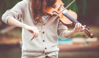 tocar-violino